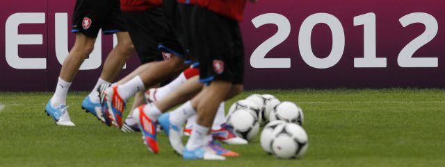 Κινδυνεύει η πρεμιέρα του EURO